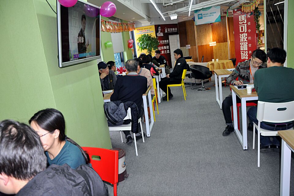 家裝設(shè)計師談單圖